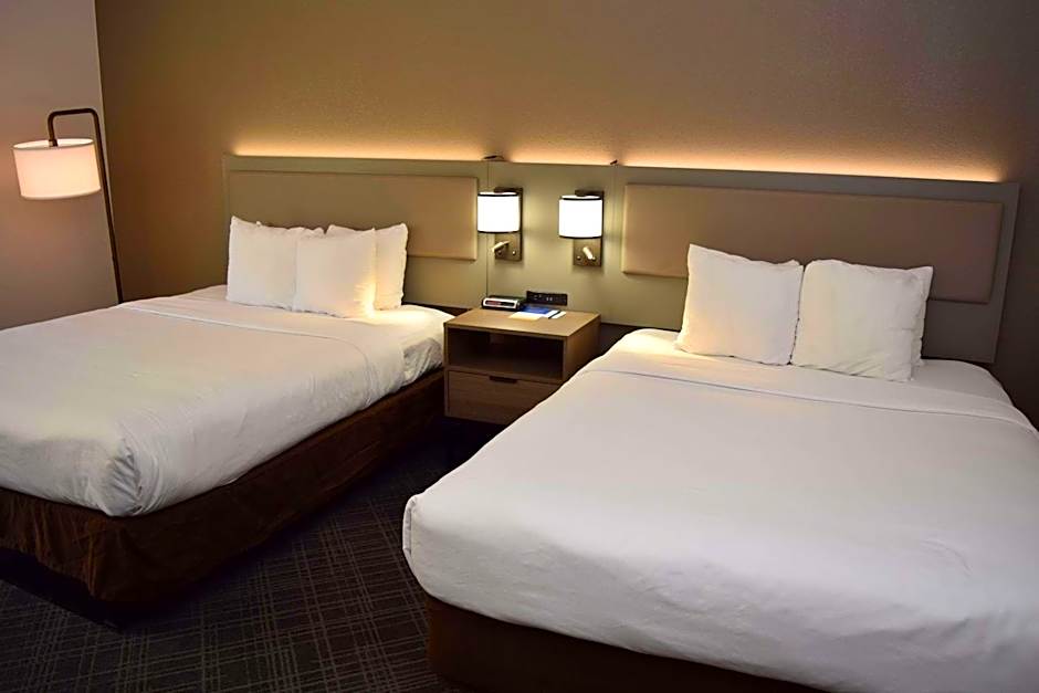 Comfort Inn & Suites Syracuse-Carrier Circle
