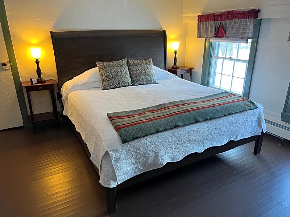 Shoreham Inn Bed & Breakfast