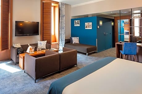 Junior Suite with Terrace and Beach Package