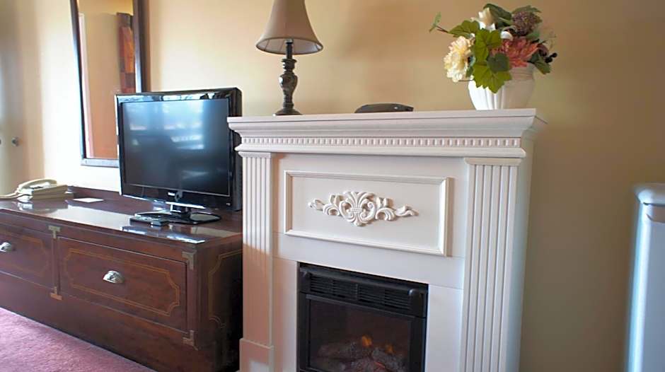 Kings Inn Near the Falls