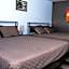 Maverick Motel