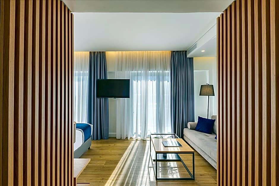 Glyfada Riviera Hotel