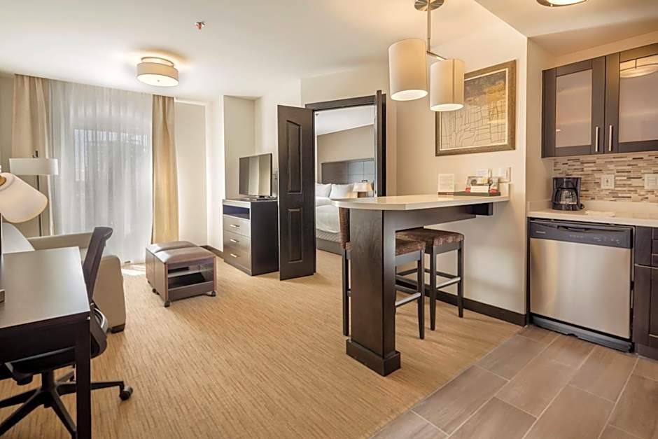 Staybridge Suites Silao By IHG