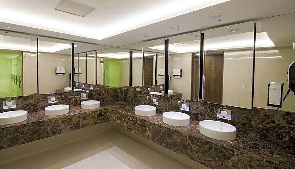 Americas Barra Hotel