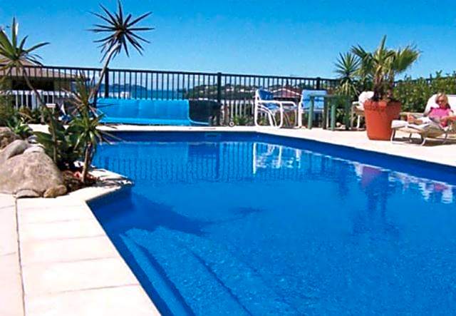 Snells Beach Motel
