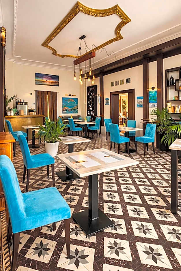 LOGIS Hotel Majestic Chatelaillon Plage - La Rochelle