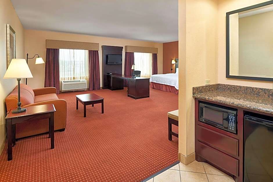Hampton Inn By Hilton And Suites Buda