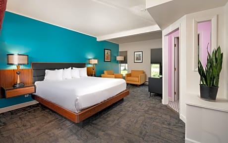 Superior King Room