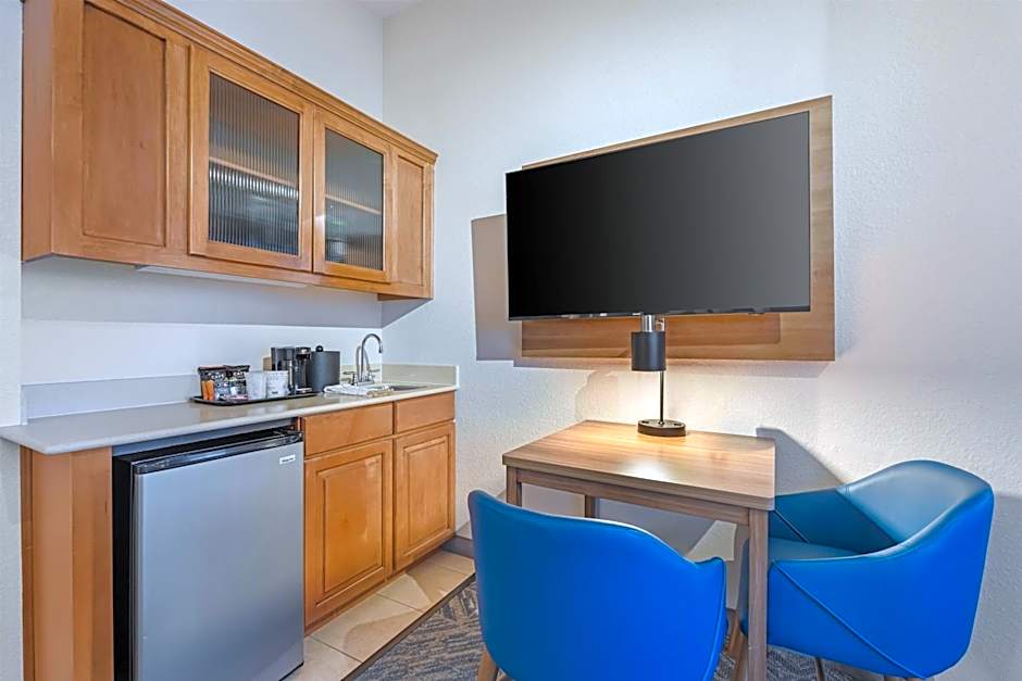 Best Western Hesperia-Victorville Suites