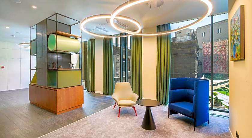 Holiday Inn Yerevan - Republic Square By IHG