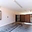 Glass House - Smart Rooms & Parking