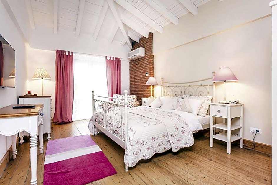 Alacati Cadde 75 Luxury Hotel