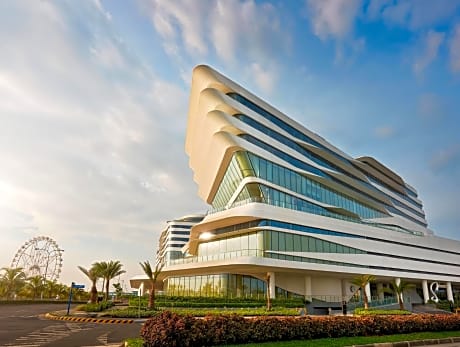 Conrad By Hilton Manila