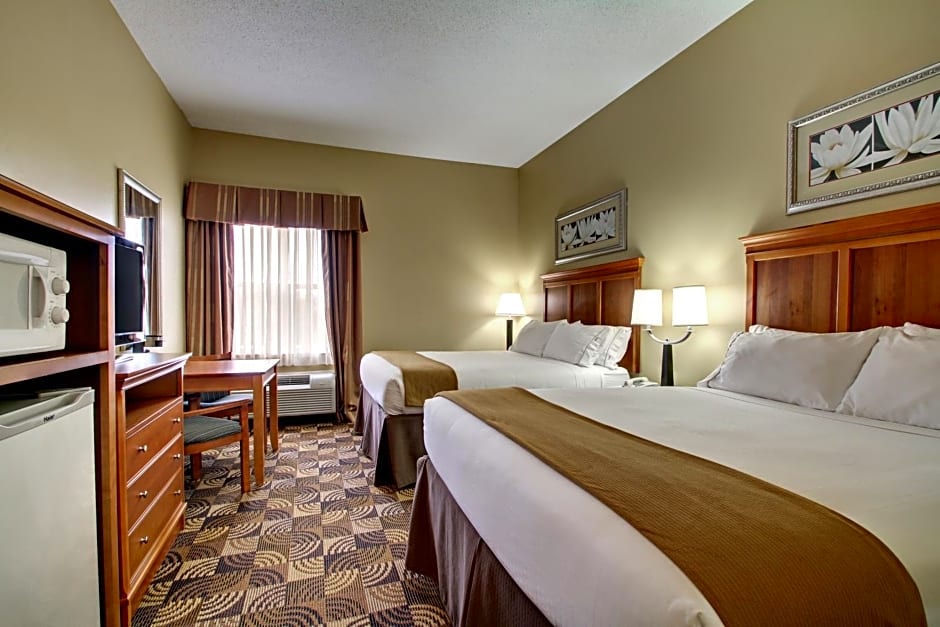 Holiday Inn Express Hurricane Mills Waverly By IHG