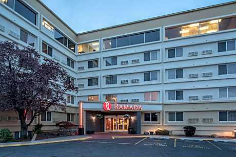 Ramada by Wyndham Downtown Spokane