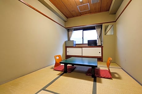 Economy Japanese-Style Room with Shared Bathroom