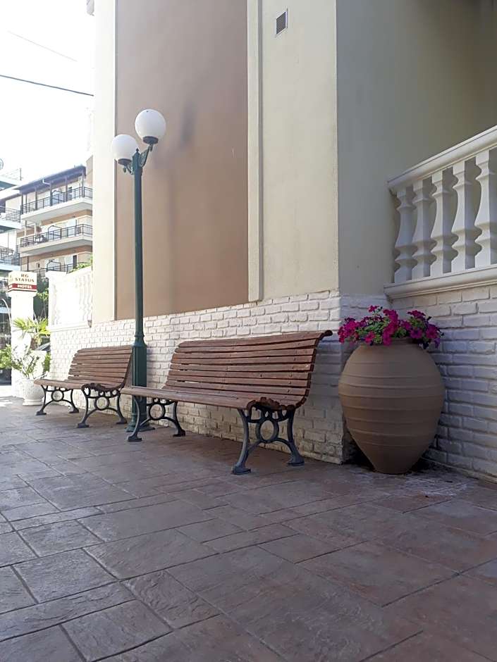 Rg Status Hotel