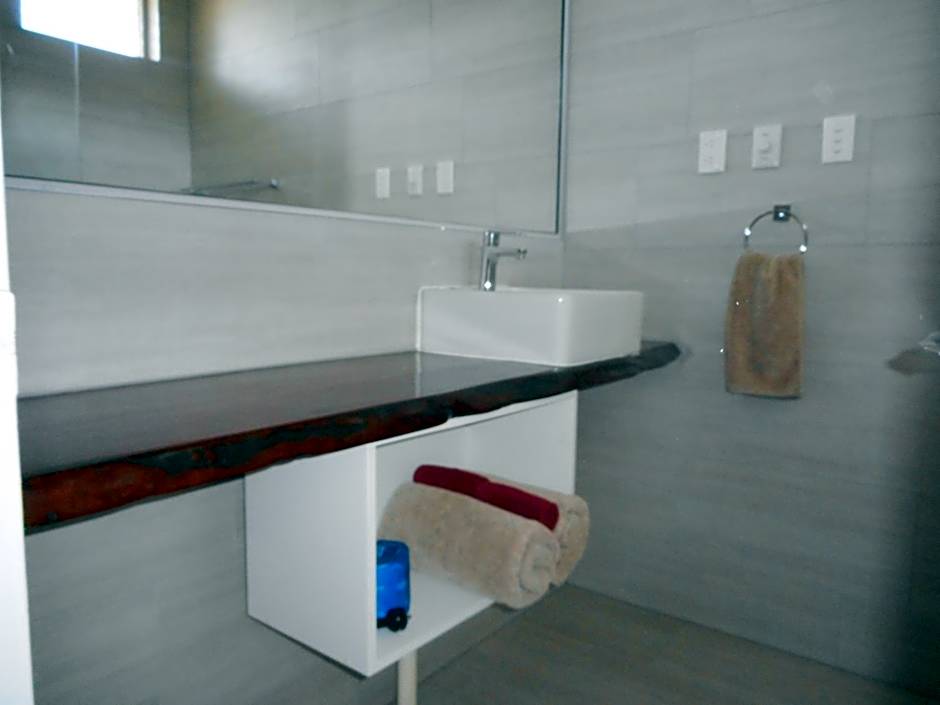 Acacia Rose Motor Inn