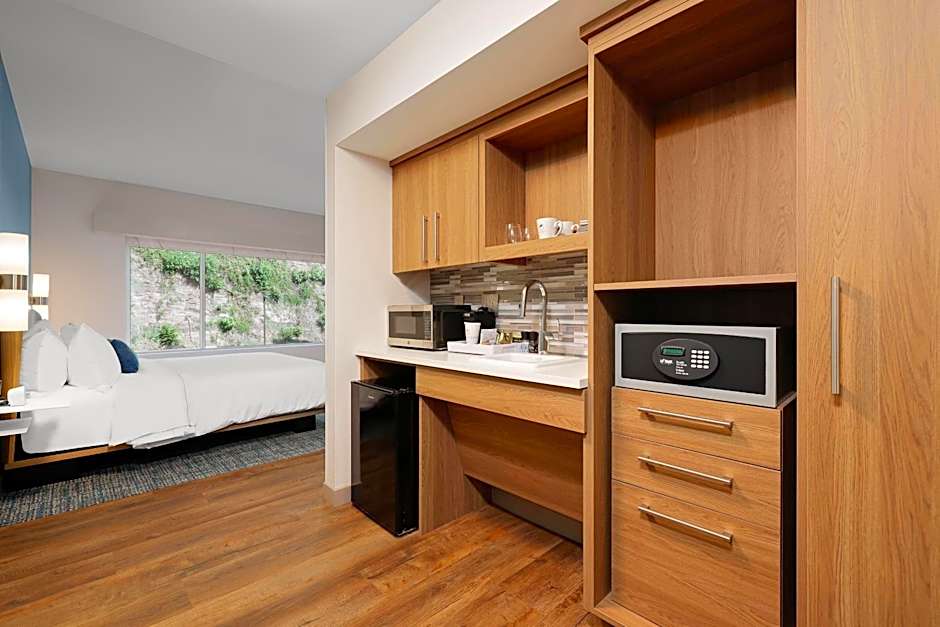 Element New York Wood Ridge