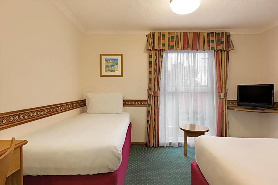 Days Inn by Wyndham Leicester Forest East M1