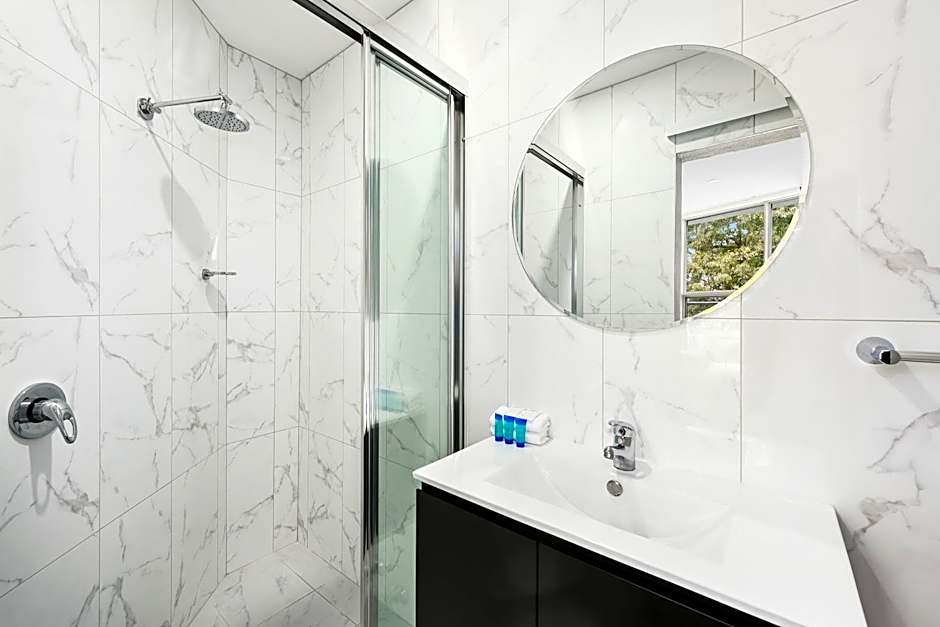 Palm Court Motor Inn