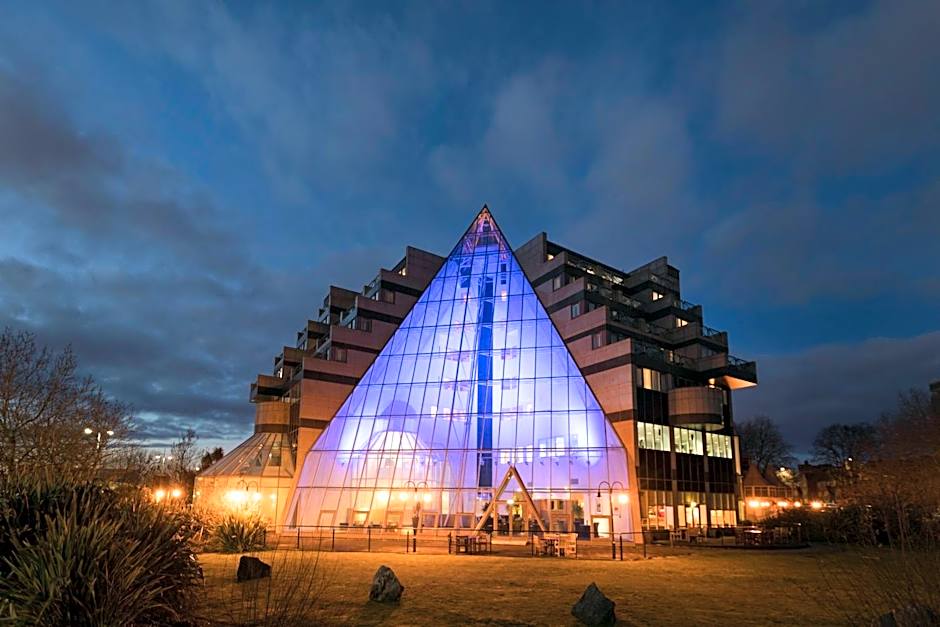 Leonardo Royal Southampton Grand Harbour