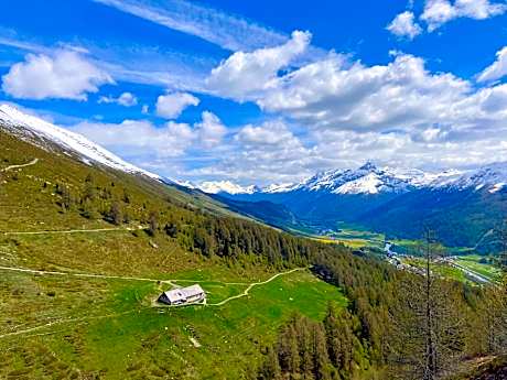 Alp Es-Cha Dadour