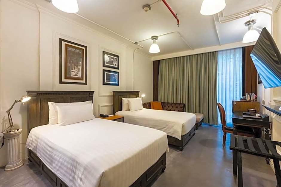 Photo 1 of 8 of Superior 2 Beds