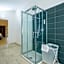 Royal Playa Suite and Apartament -private parking- self chek out