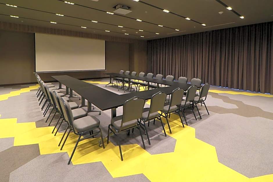 Holiday Inn & Suites - Mexico Felipe Angeles Airport By IHG