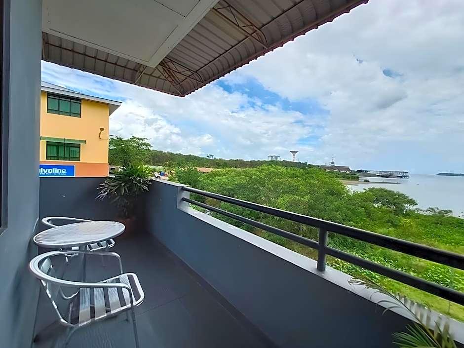 Maya Hotel
