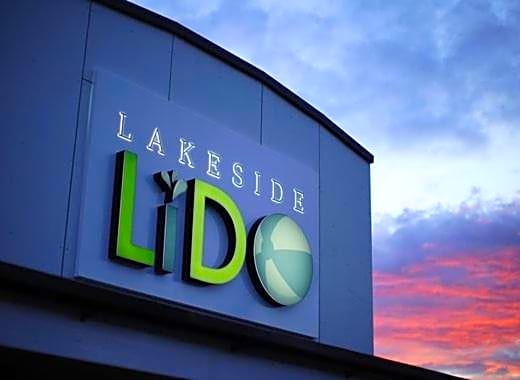 53A kingfisher court tattershall lakes luxury hot tub holidays