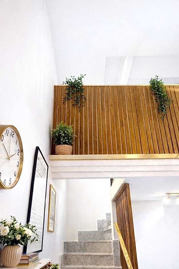 Atrium Boutique