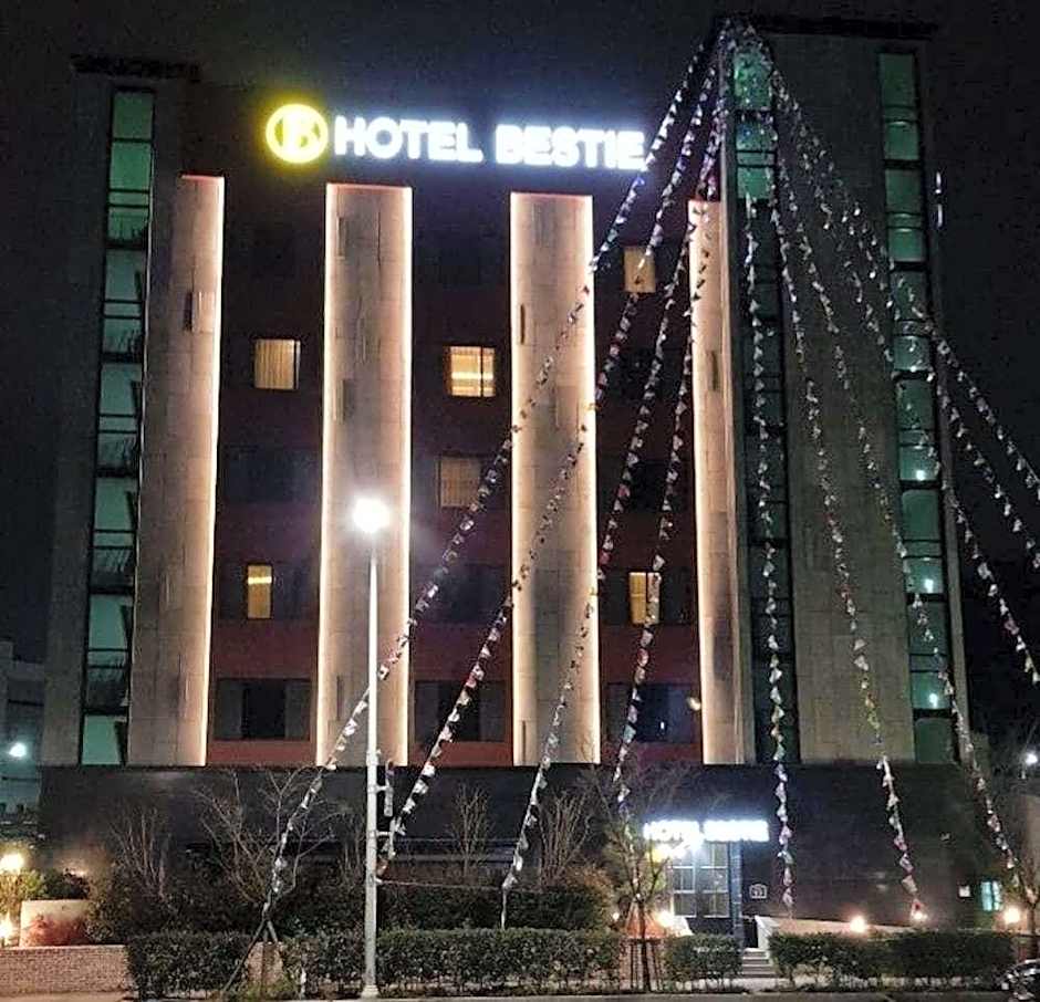 Bestie Hotel