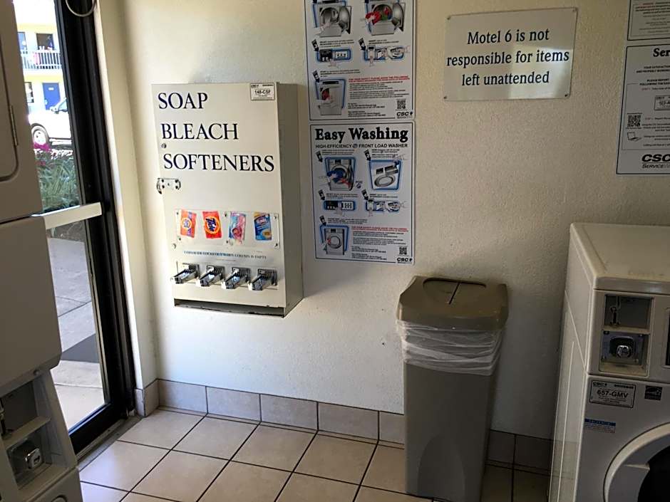 Motel 6-Lakeland, FL