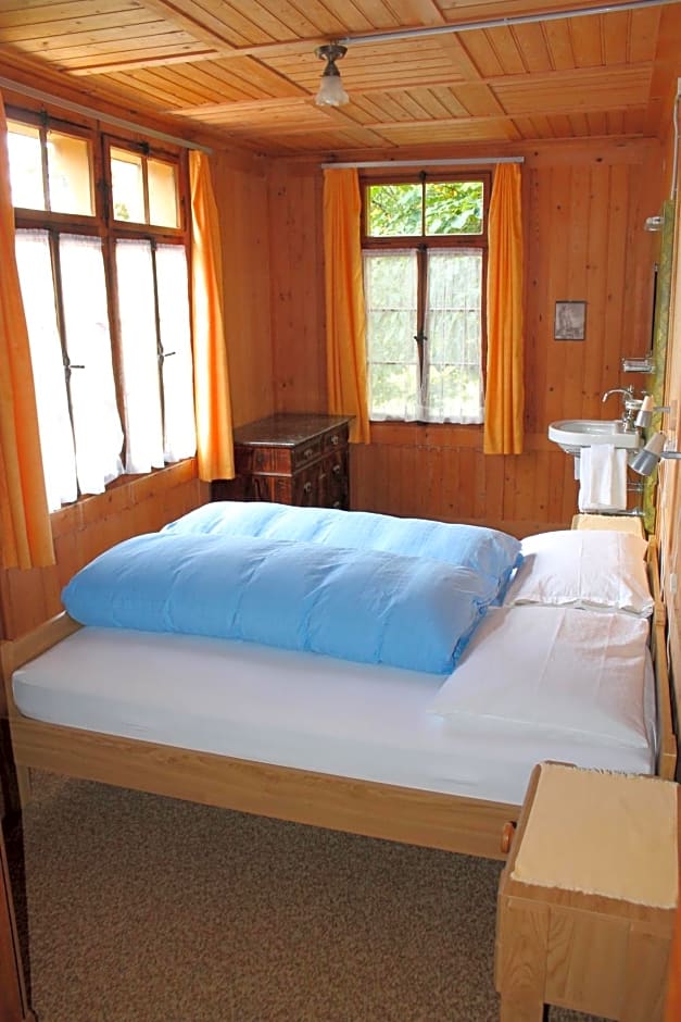 Hotel Posthaus Urigen