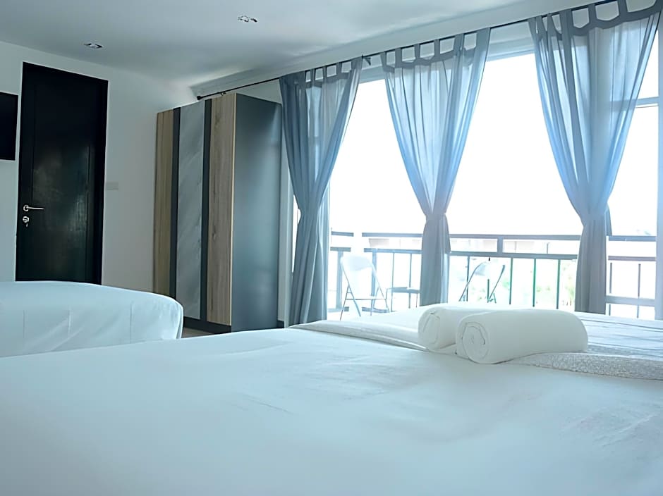 Kata Station Boutique Hotel, Kata Beach