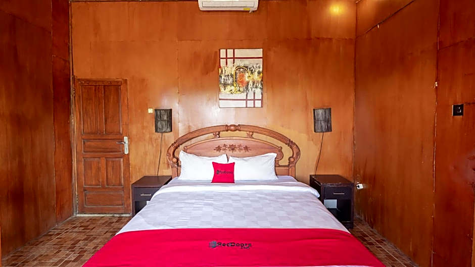 RedDoorz at Villa Krisna Balangan Beach