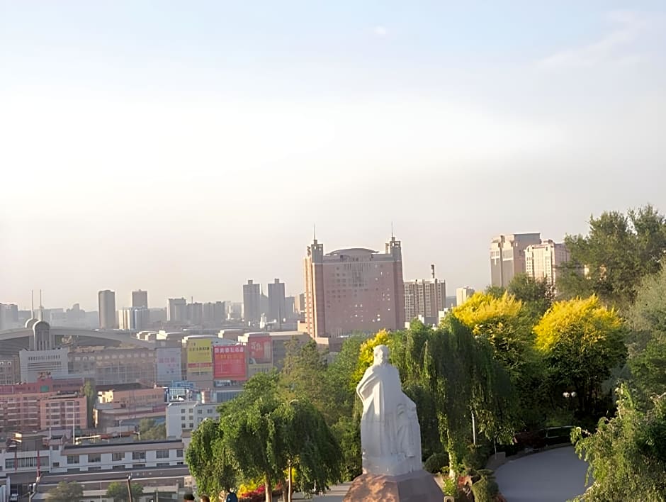 Grand Mercure Urumqi Hualing Hotel