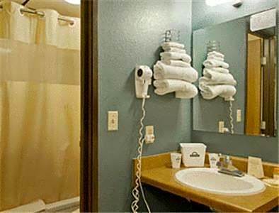 Sunset Inn & Suites