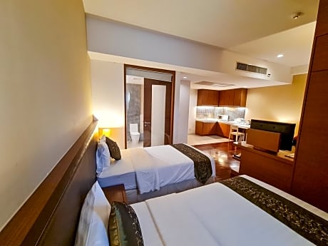 Grand Deluxe Twin Room