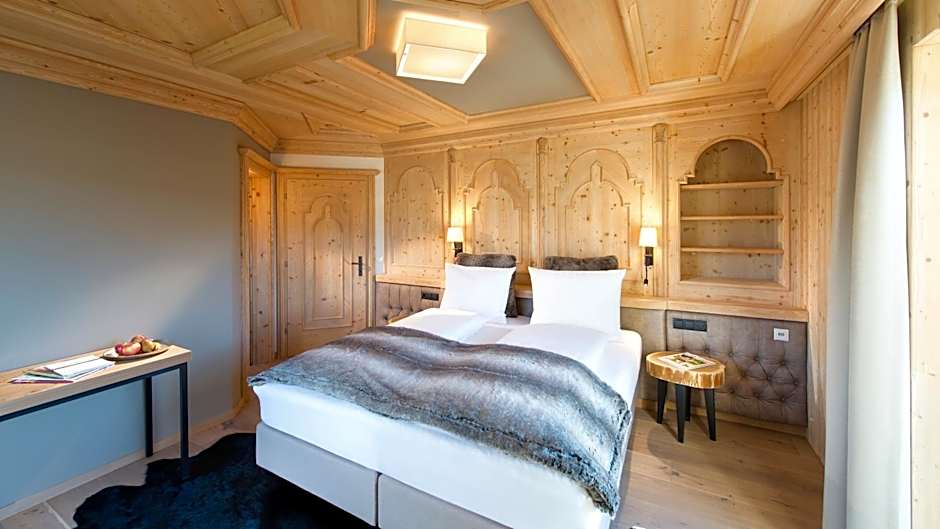 Photo 1 of 2 of Luxury Apartment