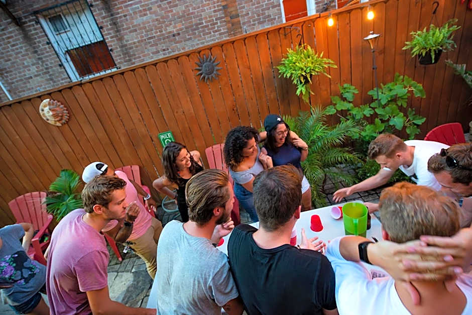 HOSTEL Auberge NOLA