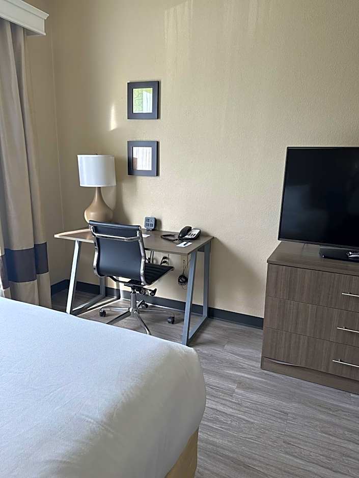 Comfort Suites Sawgrass
