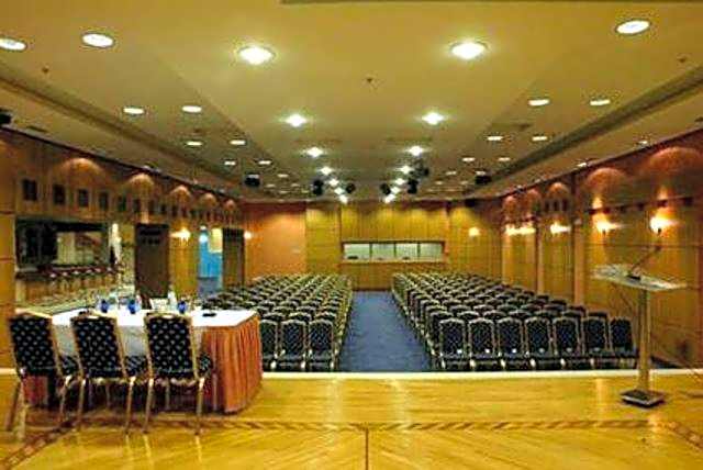 Crithoni's Paradise Hotel