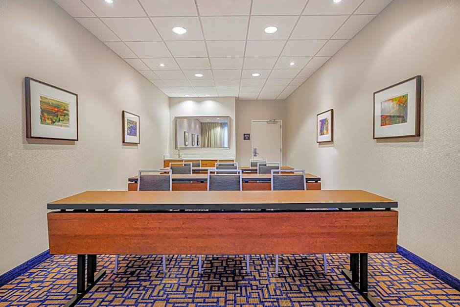 Hampton Inn By Hilton And Suites Dallas Plano East Tx