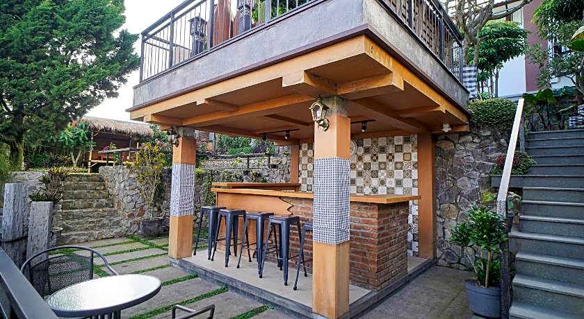 Omah Angkul Angkul Pool Villa