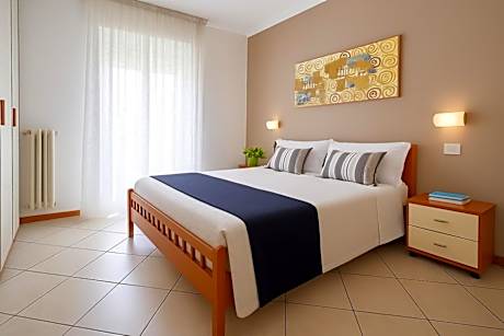One-Bedroom Apartment (4 Adults)