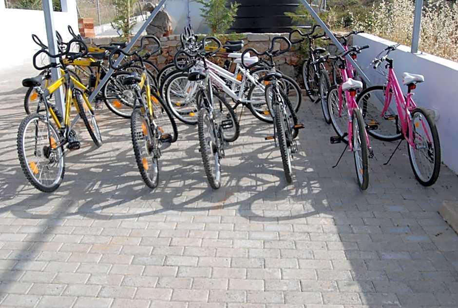 Okirroi Villas and Apts