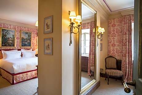 Superior Room Village Side